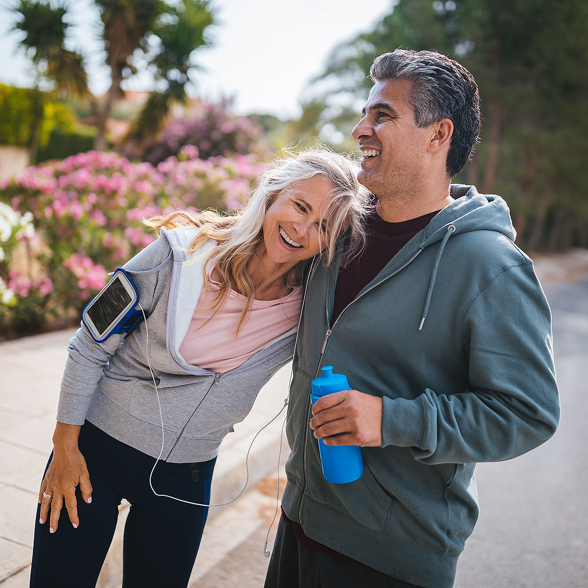 couple exercising outdoors